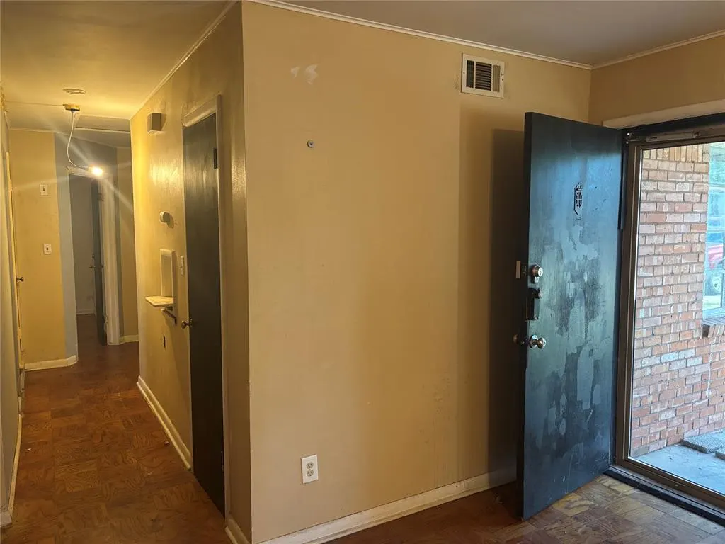 Photo 8 — 2065 NW 48th Street, Oklahoma City, OK 73118