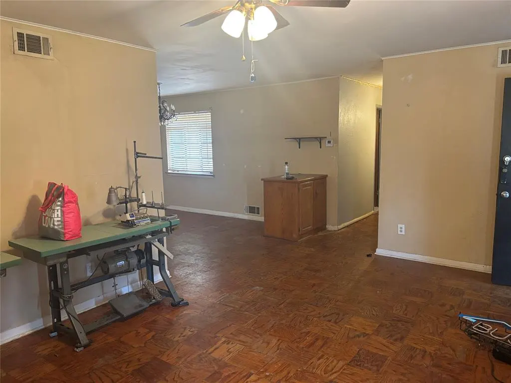 Photo 9 — 2065 NW 48th Street, Oklahoma City, OK 73118