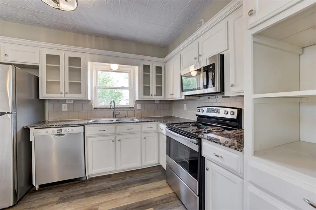 Photo 14 — 405 N Park Place, Guthrie, OK 73044