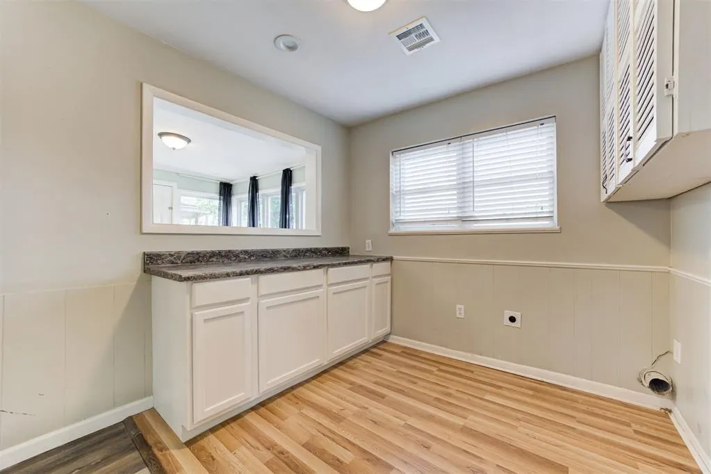 Photo 18 — 405 N Park Place, Guthrie, OK 73044