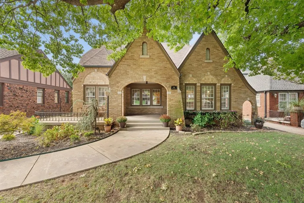 Front exterior — 236 NW 34th Street, Oklahoma City, OK 73118