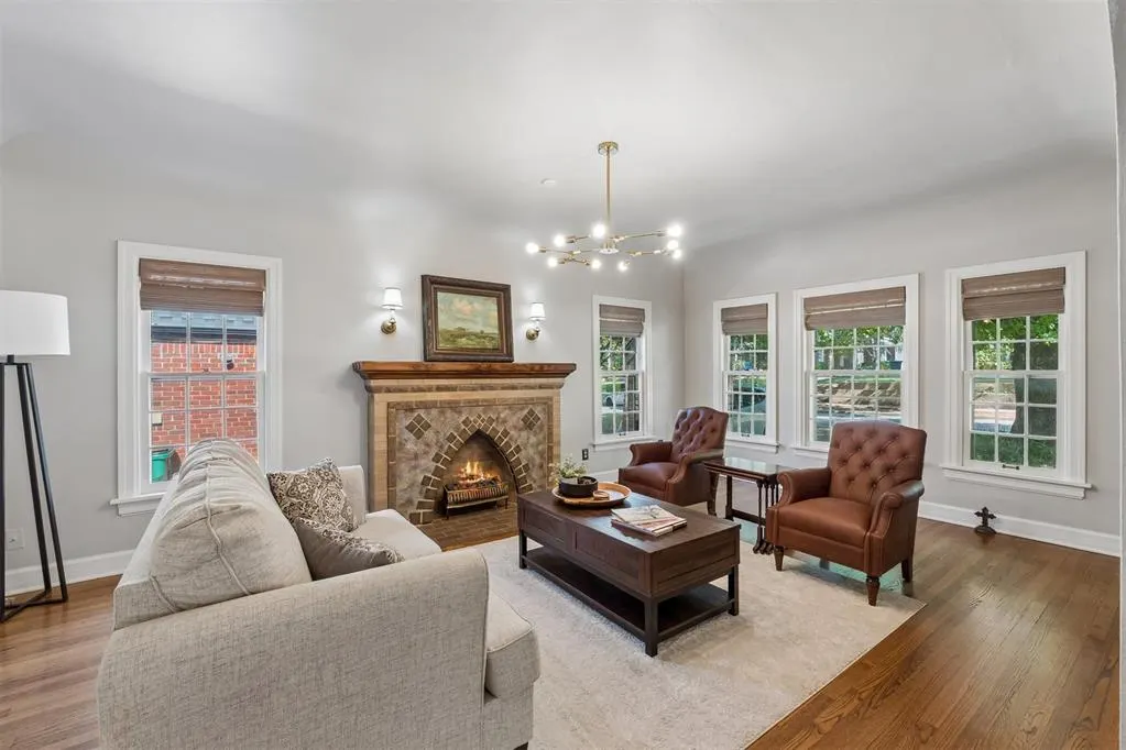 Photo 5 — 236 NW 34th Street, Oklahoma City, OK 73118