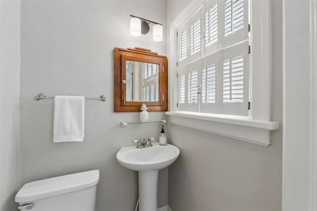 Photo 21 — 236 NW 34th Street, Oklahoma City, OK 73118