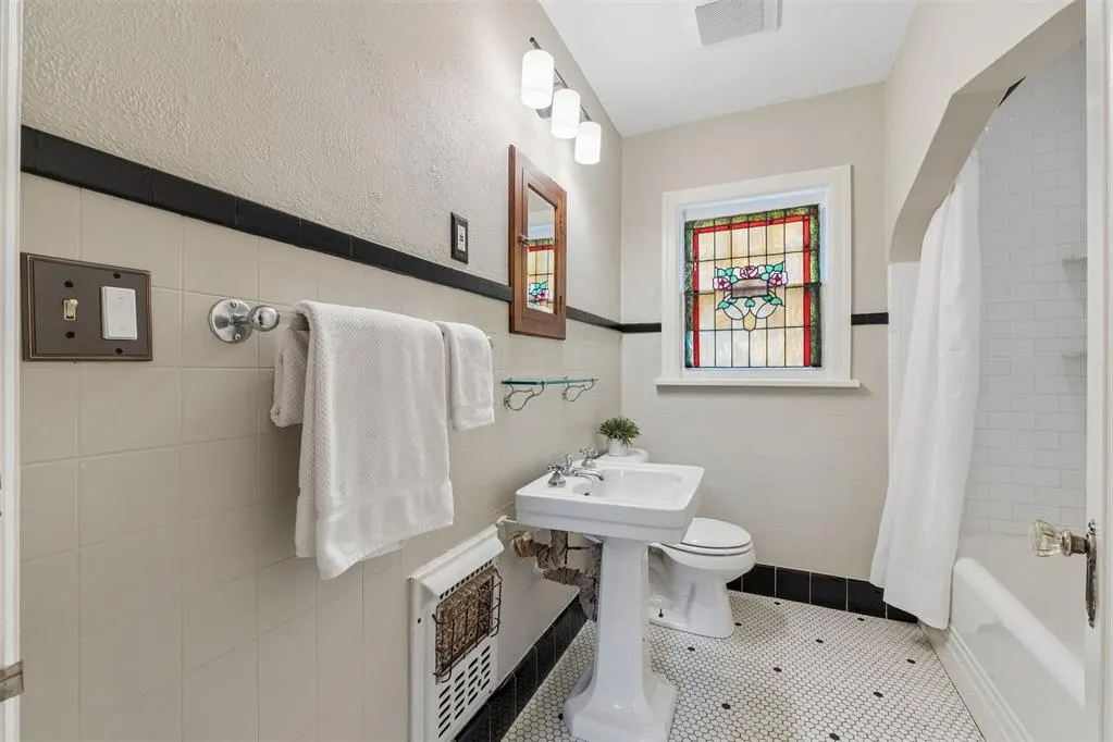 Photo 23 — 236 NW 34th Street, Oklahoma City, OK 73118