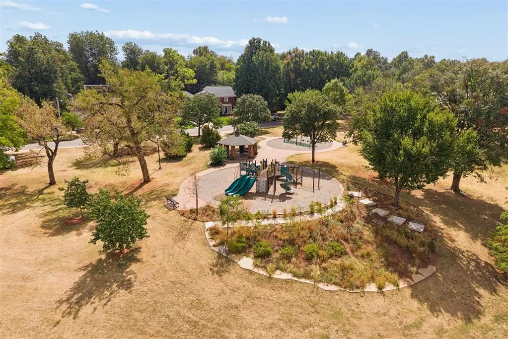 Photo 41 — 236 NW 34th Street, Oklahoma City, OK 73118