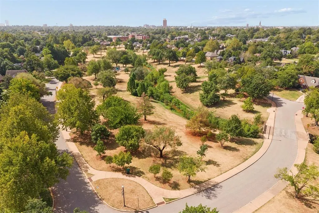 Photo 42 — 236 NW 34th Street, Oklahoma City, OK 73118