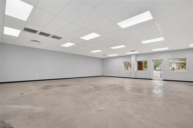 Photo 7 — 200 S Main Street, Blanchard, OK 73010