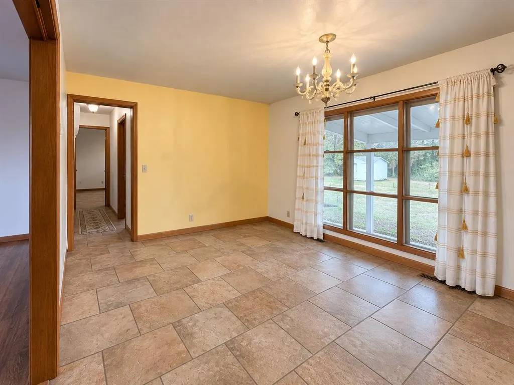Photo 9 — 415 E Chestnut Road, Hollis, OK 73550