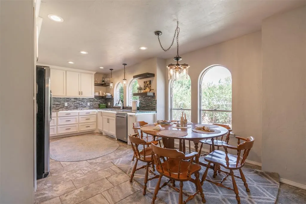 Photo 9 — 709 Rock Hollow Road, Edmond, OK 73034
