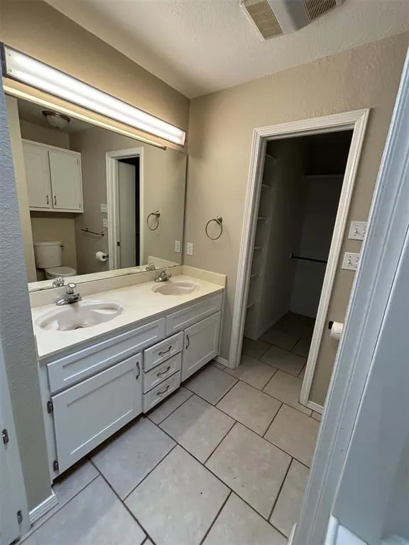 Photo 8 — 2932 Laurel Circle, Altus, OK 73521