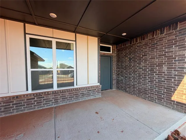 Photo 3 — 4003 Abingdon Drive, Norman, OK 73026