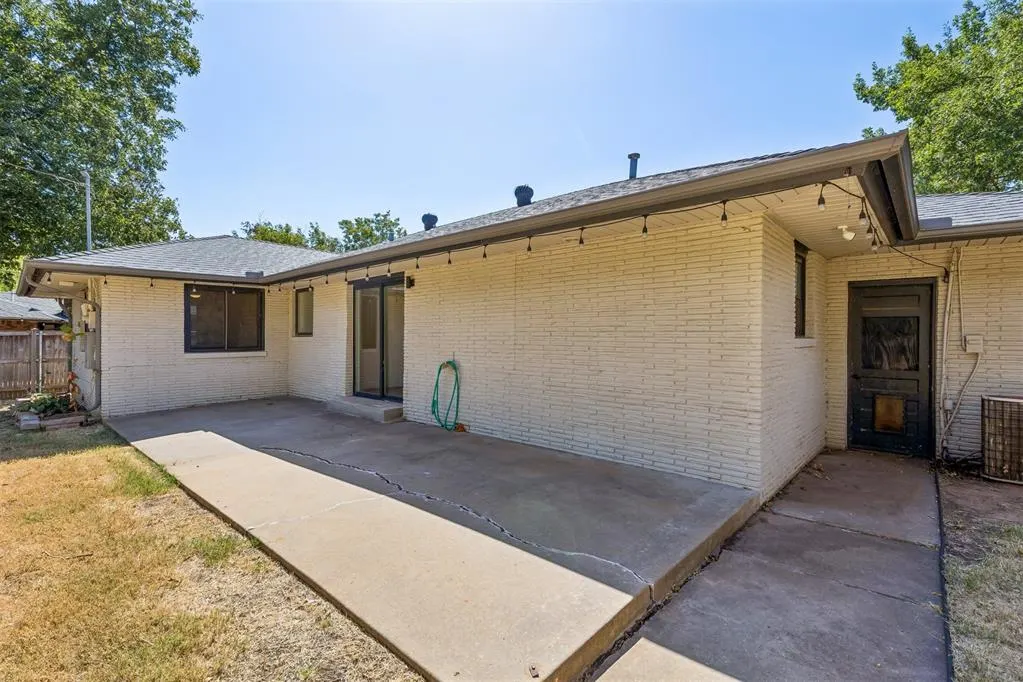 Photo 27 — 2305 Barclay Drive, Oklahoma City, OK 73120