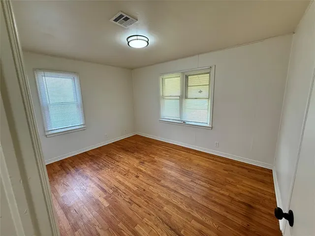 Photo 4 — 1323 NW 81st Street, Oklahoma City, OK 73114