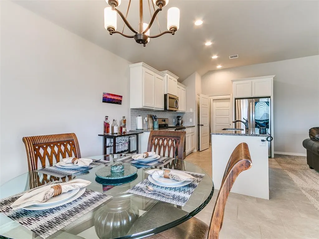 Photo 13 — 9204 Yassir Boulevard, Yukon, OK 73099