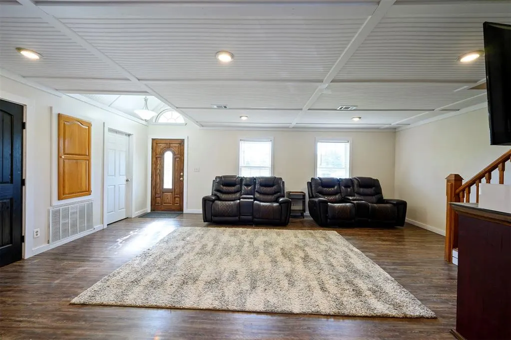 Photo 5 — 237 Baggs Hill Lane, Broken Bow, OK 74728