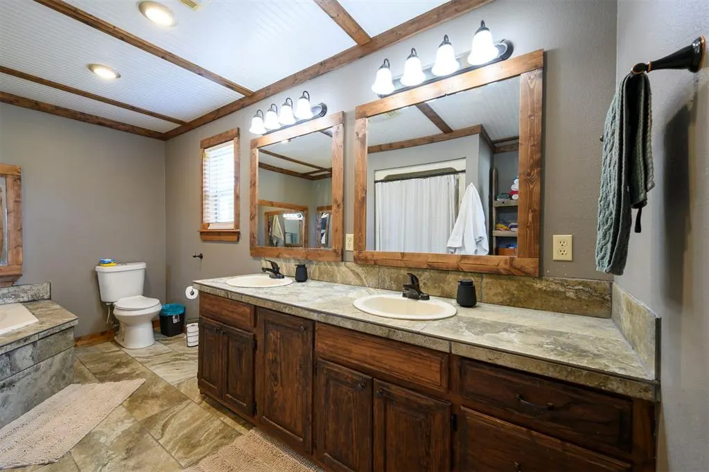 Photo 25 — 237 Baggs Hill Lane, Broken Bow, OK 74728