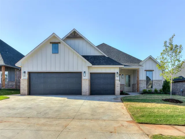 Photo 2 — 9324 SW 42nd Street, Oklahoma City, OK 73179