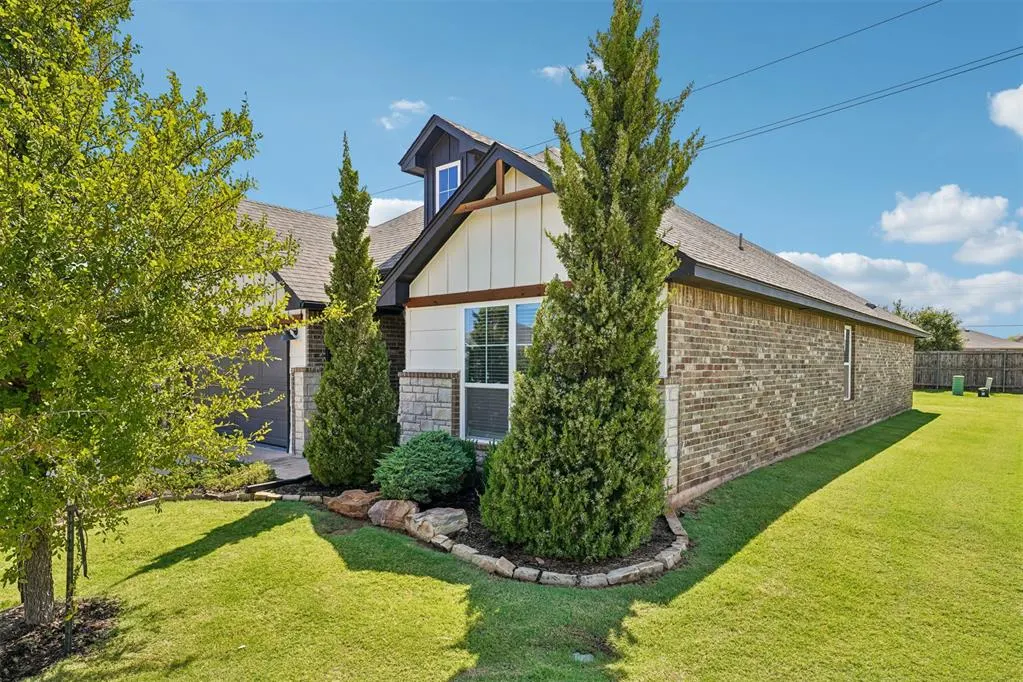 Photo 3 — 2524 NW 193rd Terrace, Edmond, OK 73012