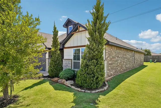 Photo 3 — 2524 NW 193rd Terrace, Edmond, OK 73012