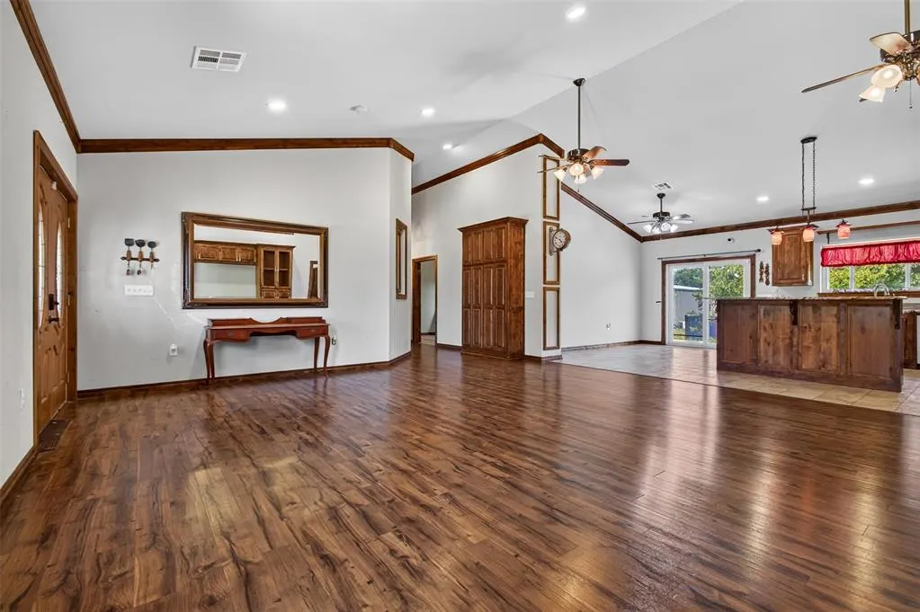 Photo 5 — 9280 Jasper Drive, Jones, OK 73049
