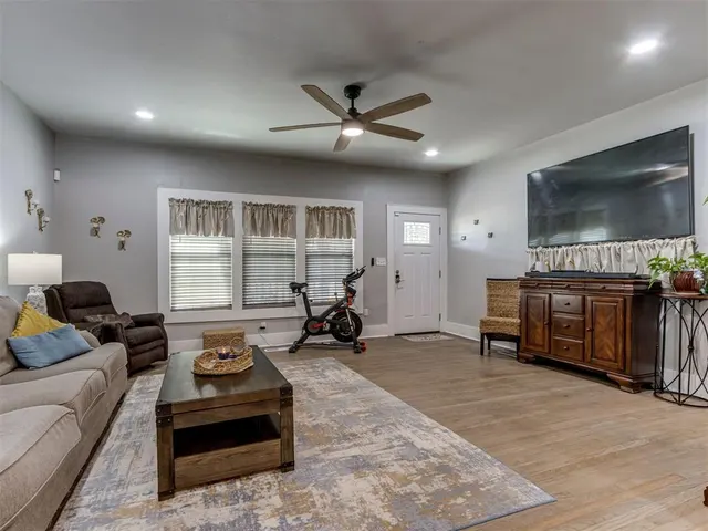 Photo 5 — 1801 NW 38th Street, Oklahoma City, OK 73118