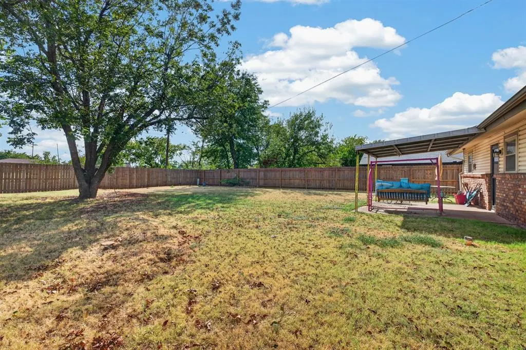 Photo 25 — 1928 Lanesboro Drive, Oklahoma City, OK 73120