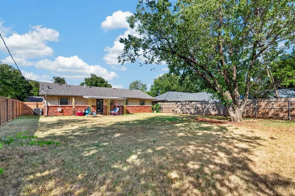 Photo 27 — 1928 Lanesboro Drive, Oklahoma City, OK 73120