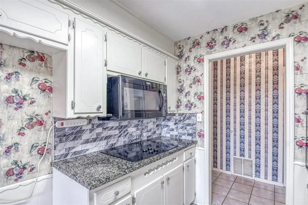 Photo 14 — 6824 NW 20th Street, Bethany, OK 73008