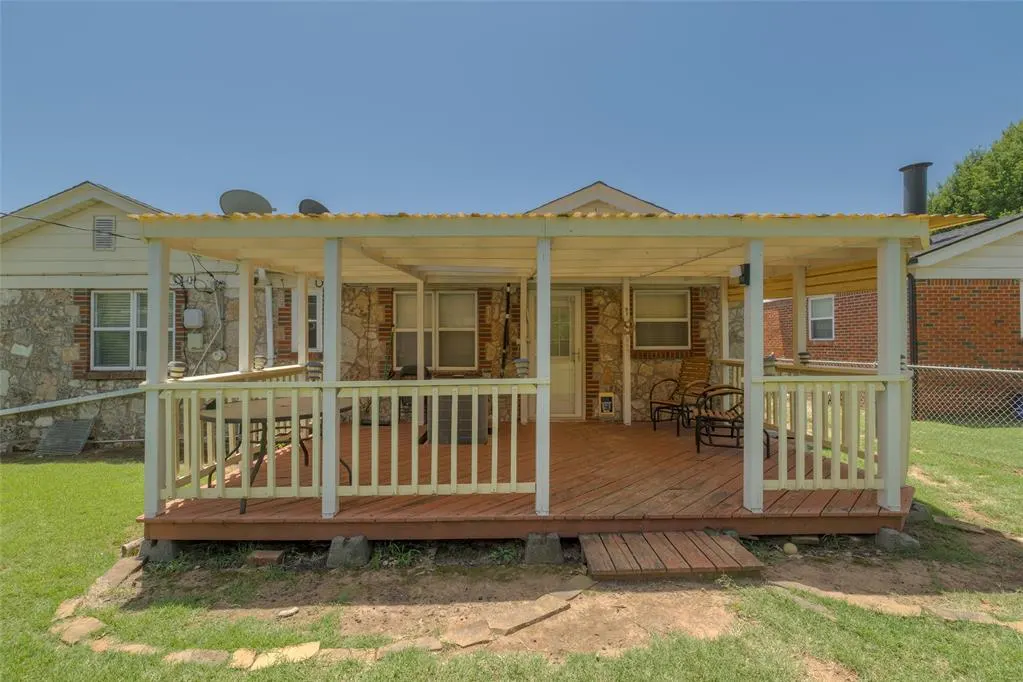Photo 4 — 4135 NW 19th Street, Oklahoma City, OK 73107