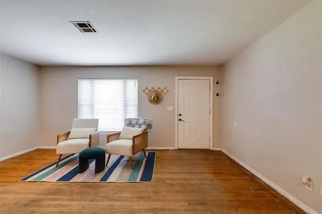 Photo 7 — 4135 NW 19th Street, Oklahoma City, OK 73107