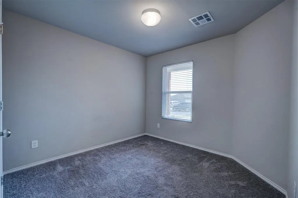 Photo 17 — 11736 NW 96th Street, Yukon, OK 73099