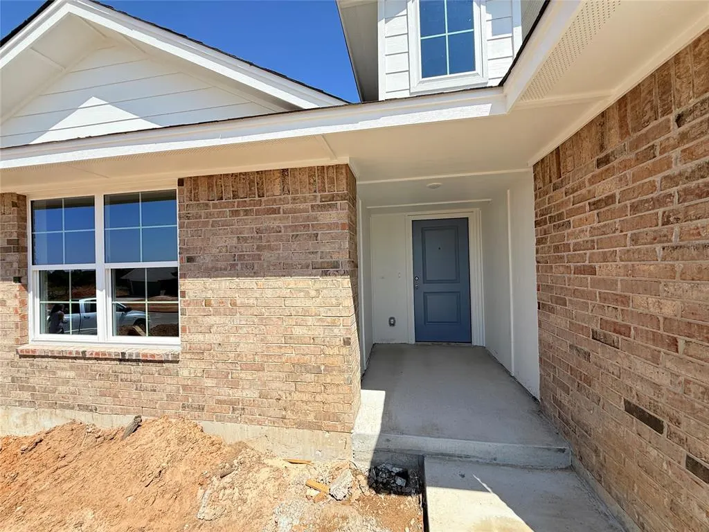 Photo 2 — 21231 SE 32nd Street, Harrah, OK 73045