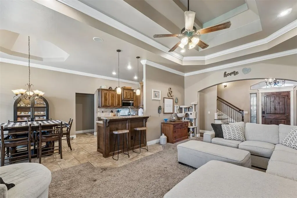 Photo 8 — 11812 Cherry Point Lane, Yukon, OK 73099