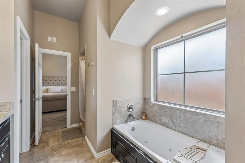 Photo 21 — 11812 Cherry Point Lane, Yukon, OK 73099