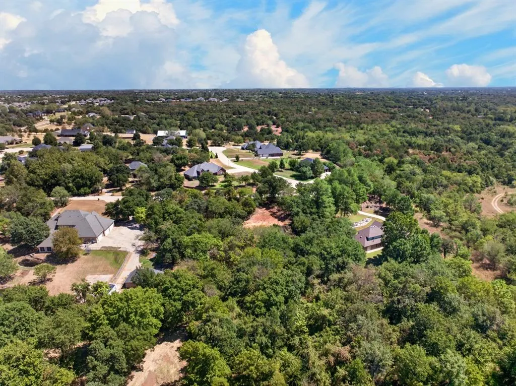 Photo 3 — Wakefield Lane, Choctaw, OK 73020