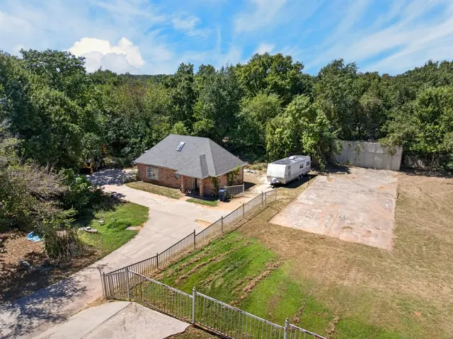 Photo 5 — Wakefield Lane, Choctaw, OK 73020