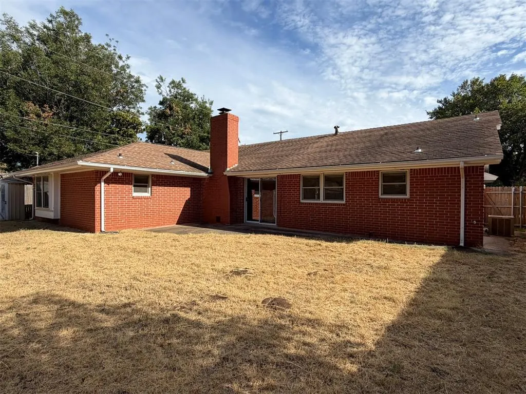 Photo 13 — 8309 NW 25th Street, Bethany, OK 73008