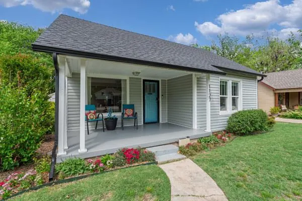 Photo 2 — 1127 W Symmes Street, Norman, OK 73069