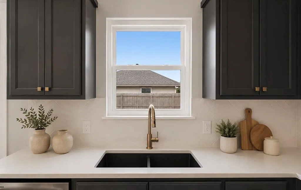 Photo 9 — 300 Isabella Drive, Blanchard, OK 73010