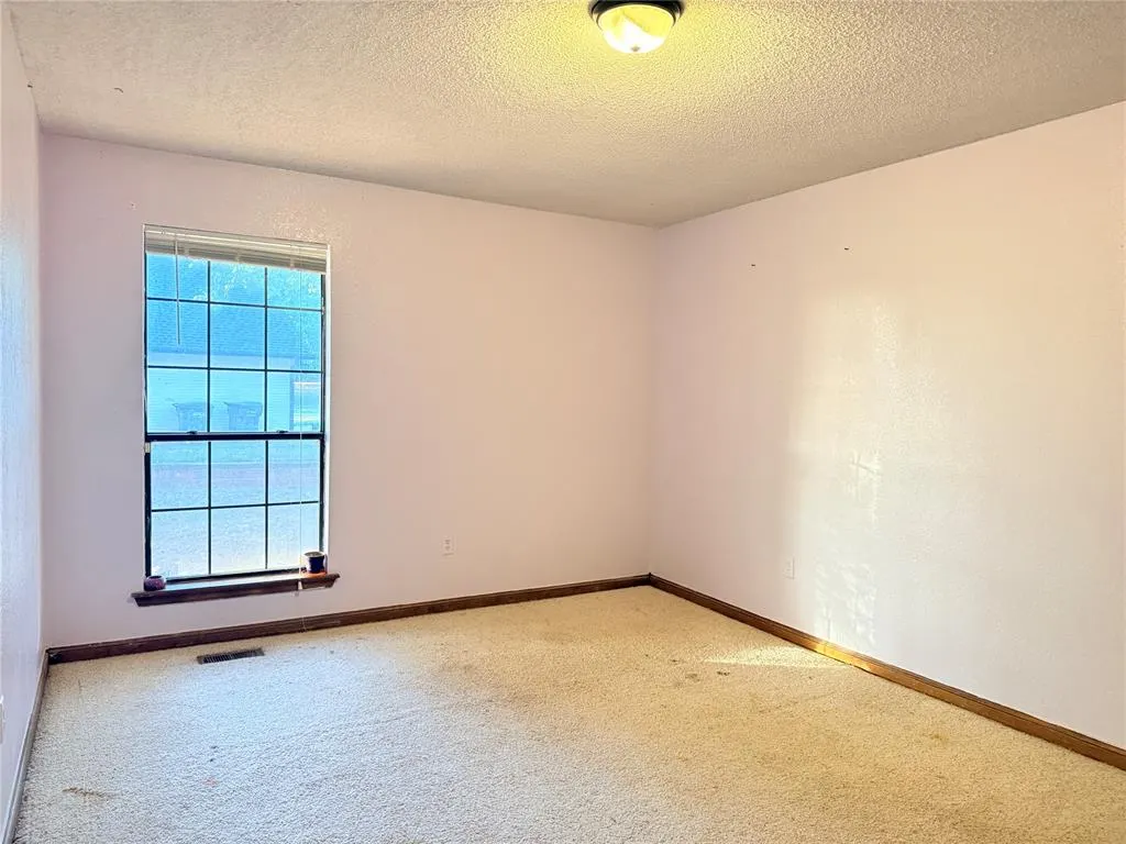 Photo 19 — 8225 Pleasant Oaks Drive, Edmond, OK 73034