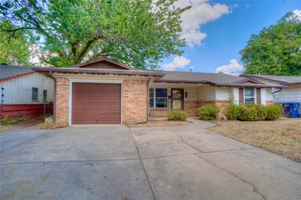 Photo 2 — 1217 SW 46 Street, Oklahoma City, OK 73109