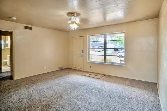 Photo 4 — 1217 SW 46 Street, Oklahoma City, OK 73109