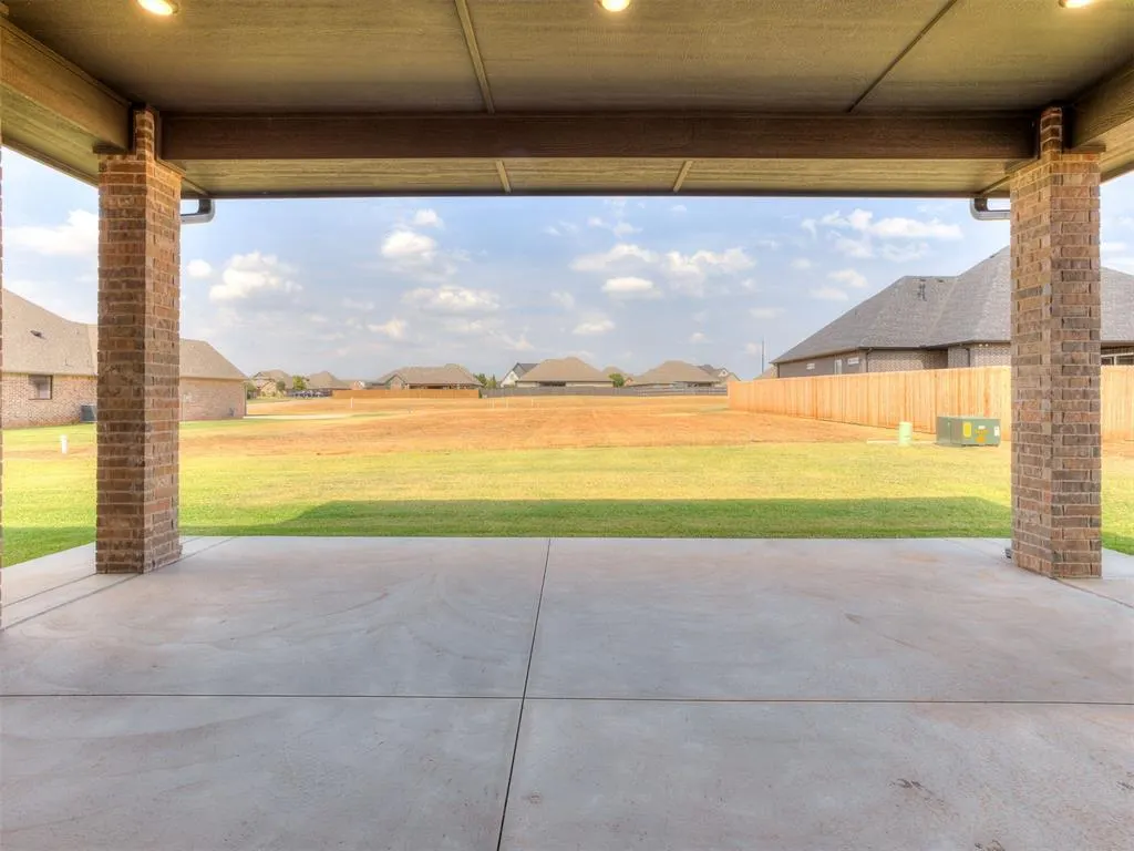 Photo 39 — 2217 W Cole Drive, Mustang, OK 73064