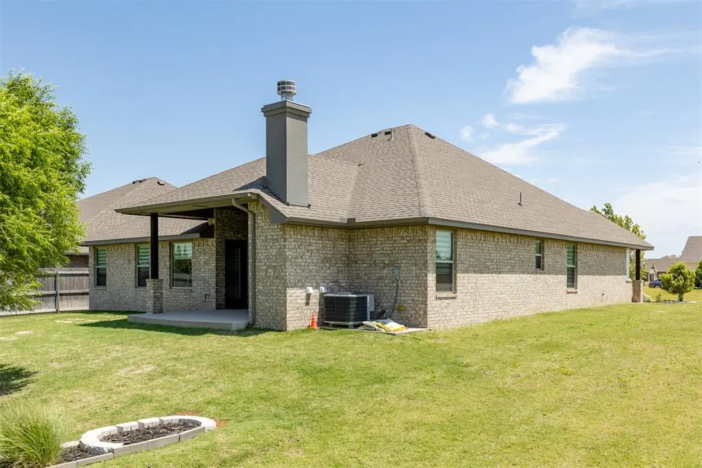 Photo 41 — 704 Side Track Road, Yukon, OK 73099