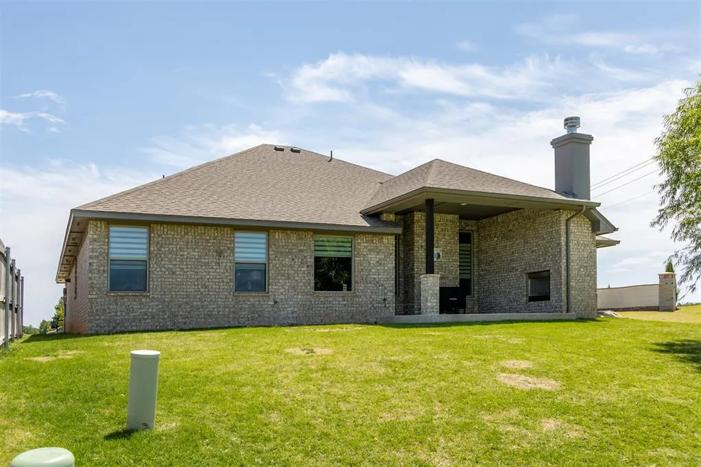 Photo 42 — 704 Side Track Road, Yukon, OK 73099