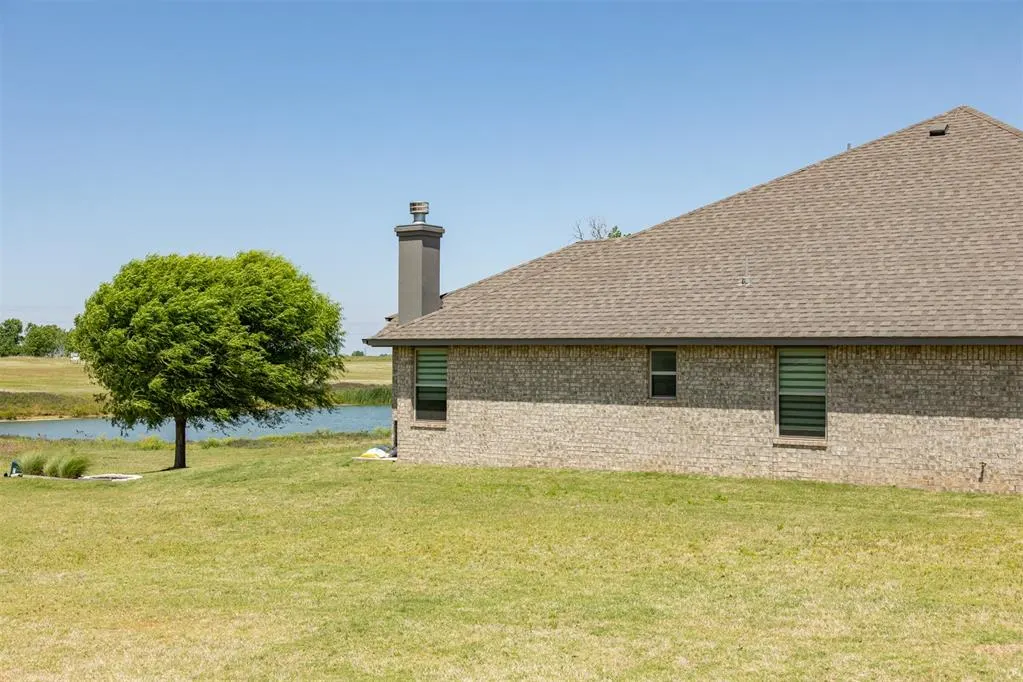 Photo 43 — 704 Side Track Road, Yukon, OK 73099