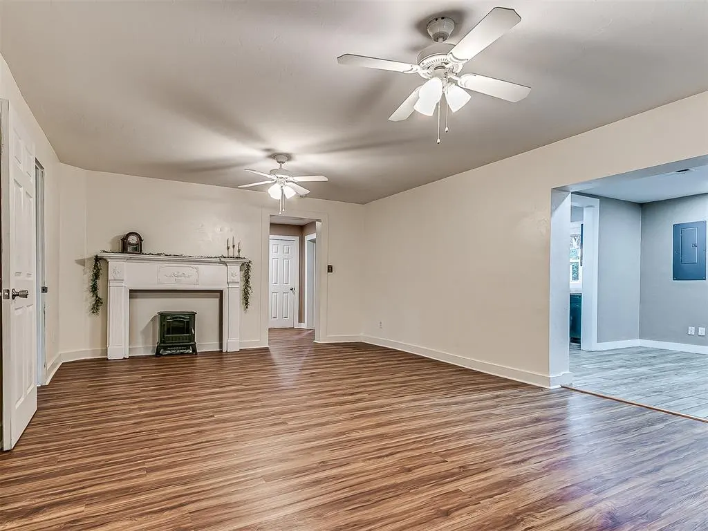 Photo 4 — 1218 W Noble Avenue, Guthrie, OK 73044