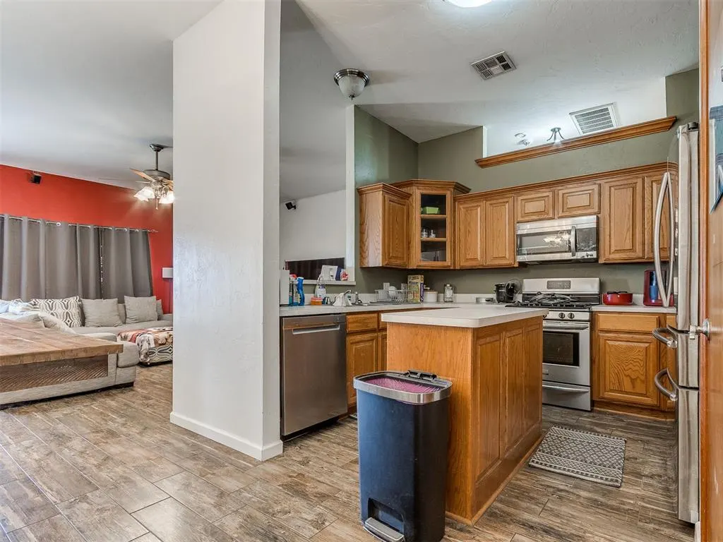 Photo 19 — 3217 Carey Place, Oklahoma City, OK 73160