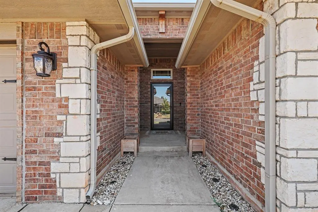 Photo 29 — 11116 NW 97th Street, Yukon, OK 73099