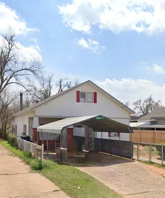 Photo 2 — 717 W Dakota Avenue, Chickasha, OK 73018